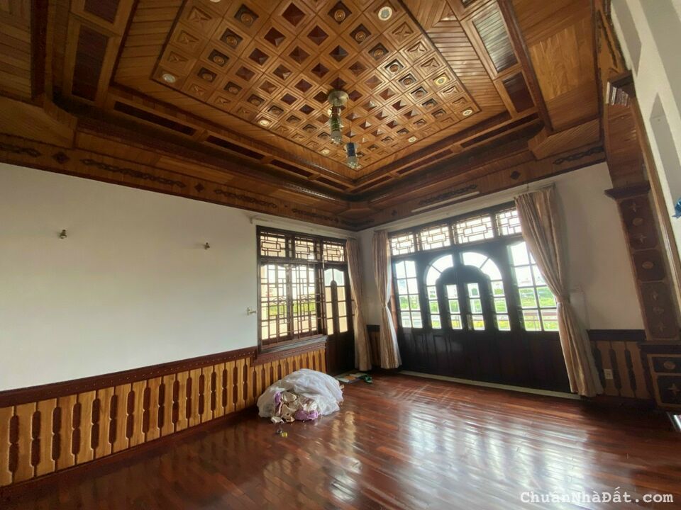 BIỆT THỰ TOÀN GỖ KHÁ ĐẸP, quận SƠN TRÀ, TP. ĐÀ NẴNG 148m2 ngang khủng 17.5.