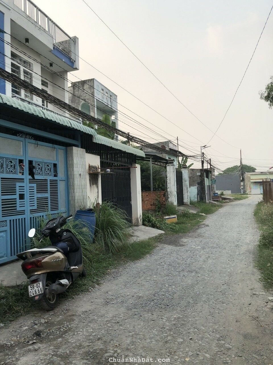 Cần bán gấp nhà xã Mỹ Hạnh Bắc Đức Hòa, 1 Trệt 1 Lầu 150m2 SHR chỉ 2.45 tỷ. Lh:0913191403.