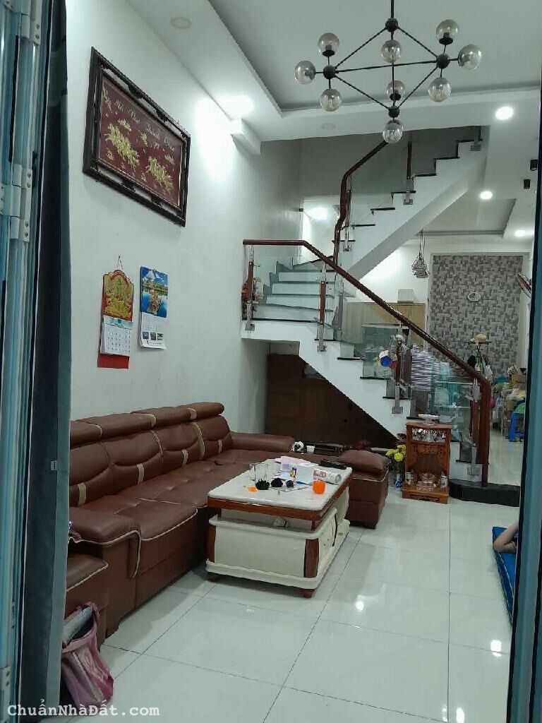 Bán nhà 3T mới đẹp cạnh Gò Cát, Phú Hữu, Quận 9,65m2, HXH, hoàn công, chỉ 6 tỷ Bán nhà 3T mới đẹp cạnh Gò Cát, Phú Hữu, Quận 9,65m2, HXH, hoàn công, chỉ 6 tỷ