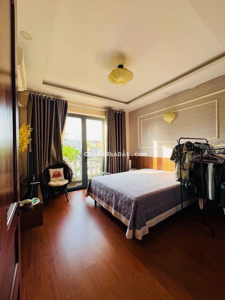 Chính chủ bán nhà đẹp Diện tích lớn 62m2 Nguyễn Kiệm, P3, Gò Vấp giá 4 tỷ 750. Tặng full nội thất.