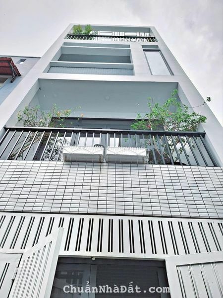 Mua NHÀ ĐẸP GIÁ RẺ mặt tiền Huỳnh Văn Bánh, Phú Nhuận. Diện tích 28m2 giá chỉ 3 tỷ 150.