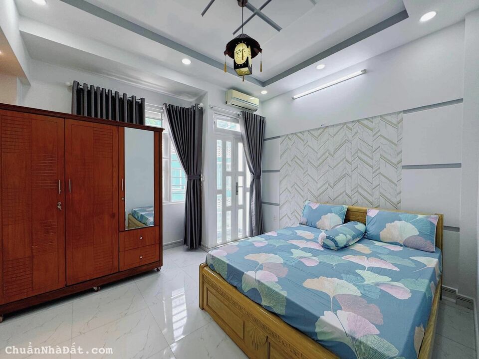 KẸT TIỀN! Cần bán gấp nhà 45m2 Dương Thị Giang, Quận 12. Kết cấu 1 trệt 3 lầu giá 3 tỷ 550.