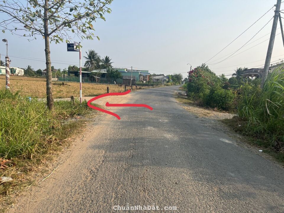 Đất xây nhà vườn 1041,3mv-Nguyễn Thị Cần -Tân Trụ- Long An