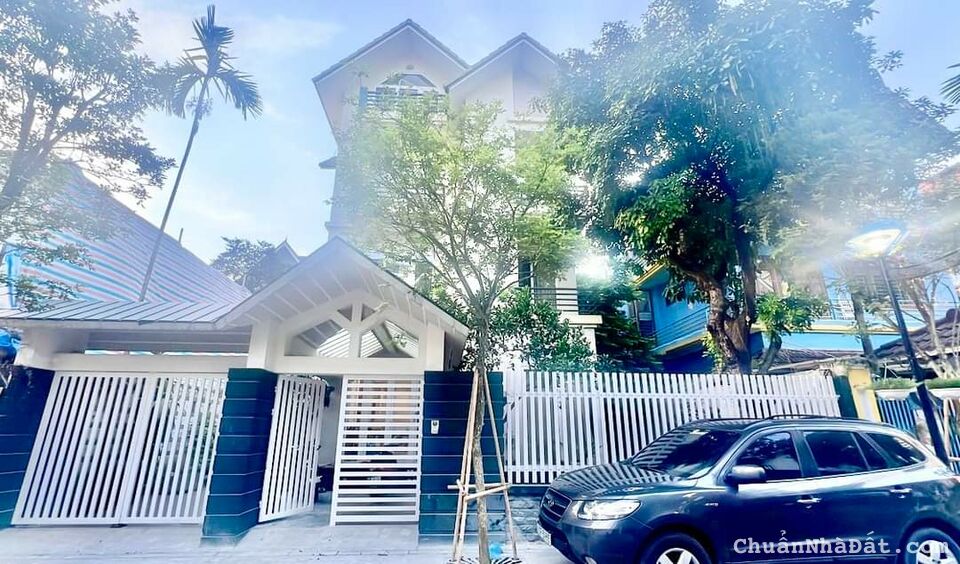 Bán gấp Biệt thự BT2 - KĐT Linh Đàm, Hoàng Mai - 260m2 - MT 13m - Giá 51 tỷ Bán gấp Biệt thự BT2 - KĐT Linh Đàm, Hoàng Mai - 260m2 - MT 13m - Giá 51 tỷ