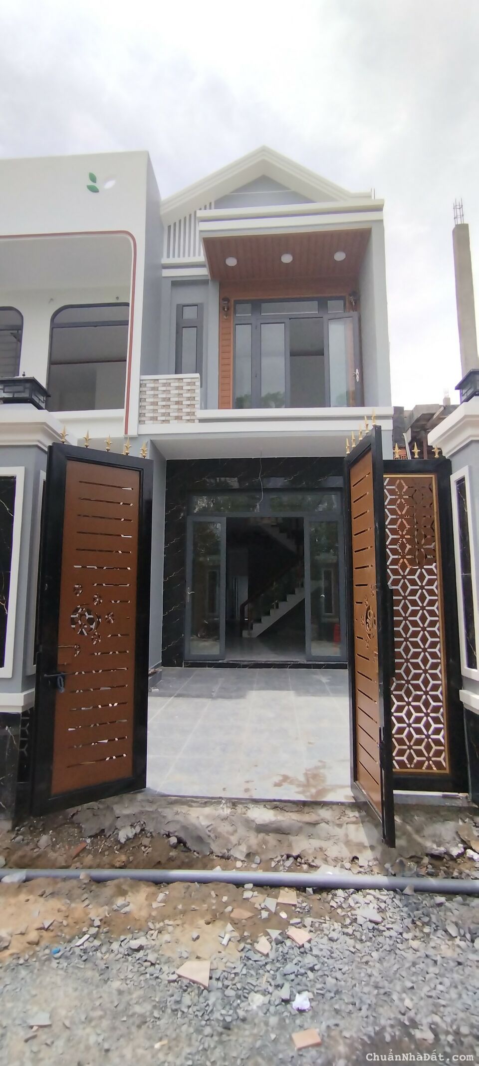 Bán Nhà 1 L xây mới, SHR gần chợ Bình Chánh. 106m2 giá 1 tỷ 850