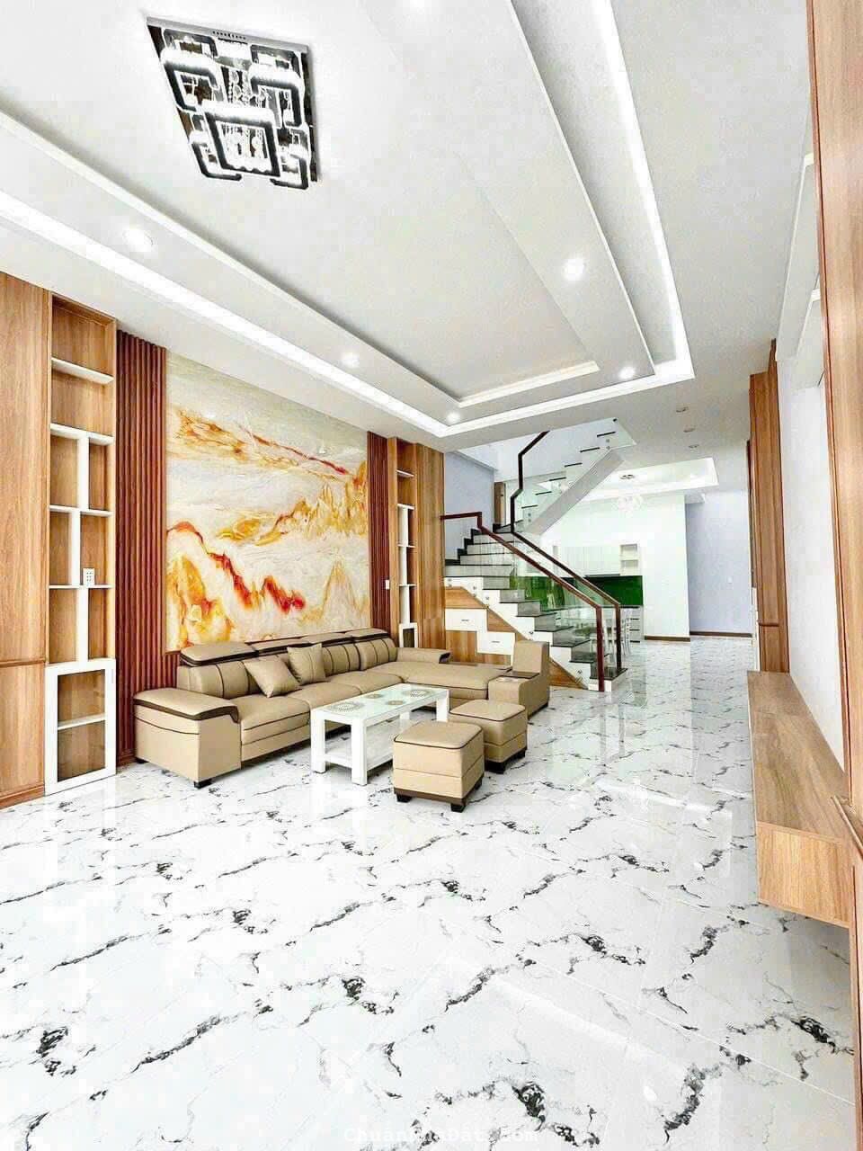 BÁN NHÀ GIÁP CHỢ BÌNH CHÁNH - ĐƯỜNG NHỰA XE TẢI 6M - FULL NỘI THẤT - SHR BÁN NHÀ GIÁP CHỢ BÌNH CHÁNH - ĐƯỜNG NHỰA XE TẢI 6M - FULL NỘI THẤT - SHR