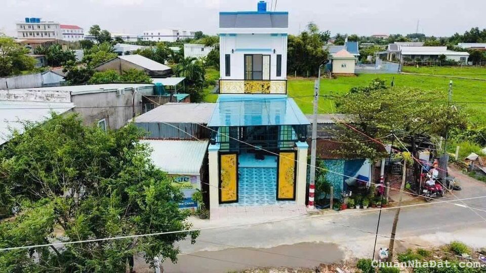 Bán nhà MT đường nhựa, 84m2, SHR, tặng Full nội thất Bán nhà MT đường nhựa, 84m2, SHR, tặng Full nội thất