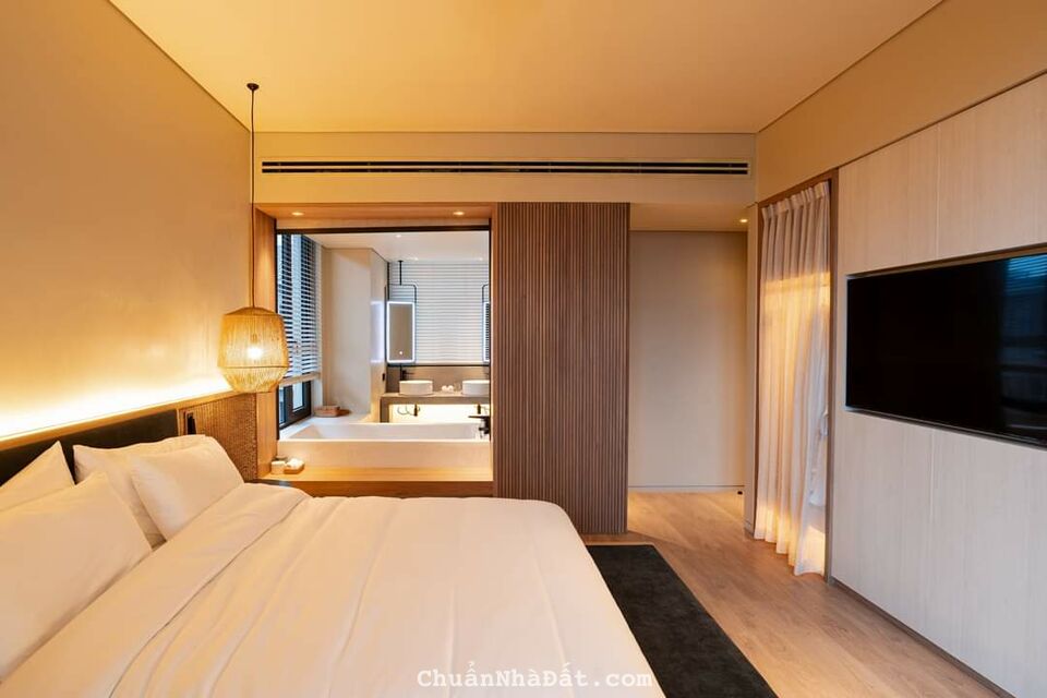 Bán căn villa 3 tầng mặt biển tại L'aurora Phú Yên. 0963213938