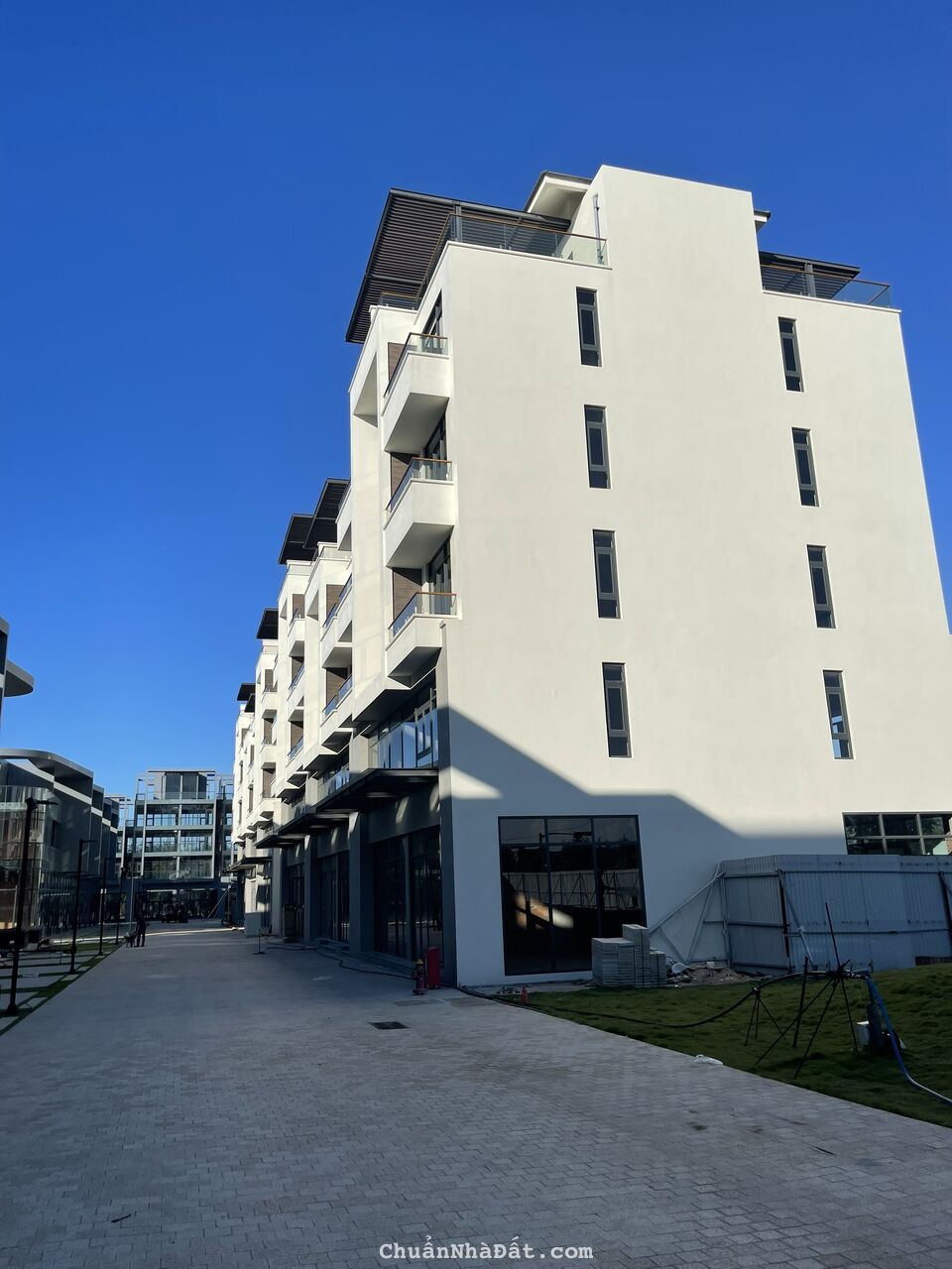 THỊ TRƯỜNG BĐS BÙNG NỔ - 5 ĐIỂM SÁNG NỬA ĐẦU 2024 BẠN KHÔNG THỂ BỎ LỠ! 0963213938