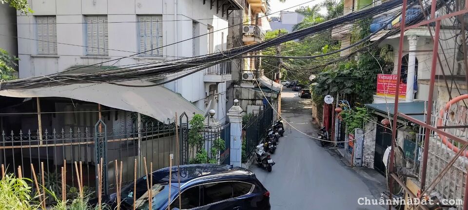 Bán đất, lô góc 253m2, view Hồ Tây, mặt ngõ 31 Xuân Diệu, ô tô tránh, 3 mặt tiền siêu rộng