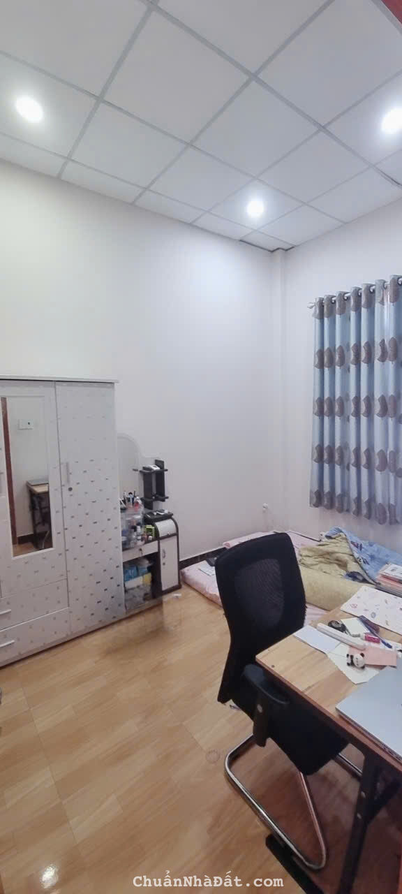 KẸT TIỀN BÁN RẺ NHÀ TẠI LVL, QUẬN 7.NGANG KHỦNG 7M GIÁ CHỈ NHỈNH 3 TỶ 