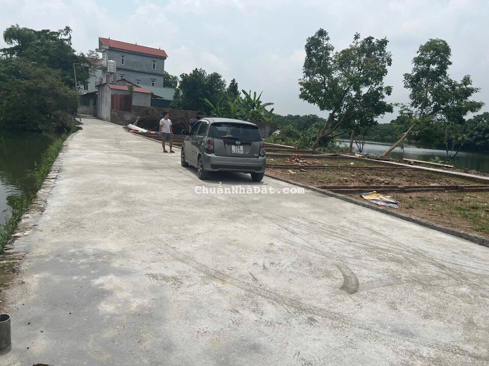 Siêu Hiếm 40m2 Cổ Loa- Đông Anh. Oto Đỗ Cửa, Giá Chỉ 1,85 Tỷ. Lh: 0383282685 Siêu Hiếm 40m2 Cổ Loa- Đông Anh. Oto Đỗ Cửa, Giá Chỉ 1,85 Tỷ. Lh: 0383282685