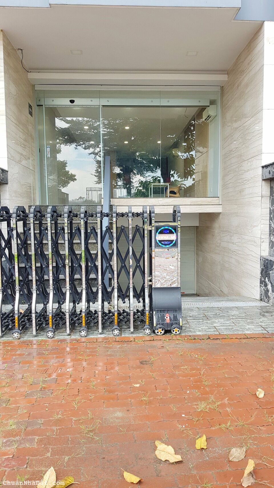 NHÀ PHỐ 6 TẦNG MĂT TIỀN D4 KDC HIMLAM Q7