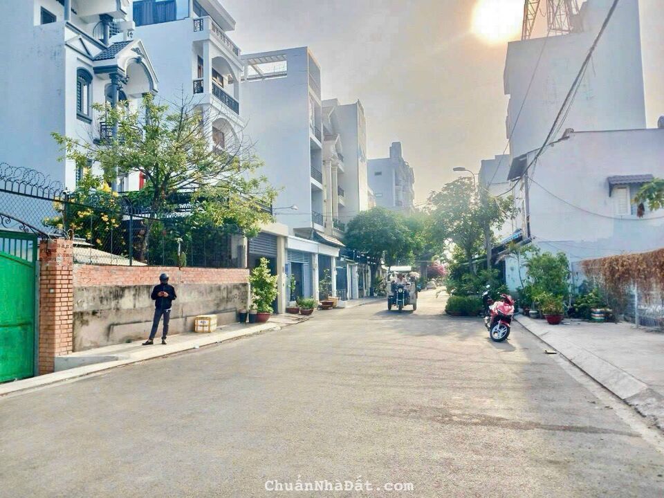 ĐẤT MẶT TIỀN ĐƯỜNG SỐ 37 P. BÌNH THUẬN Q7