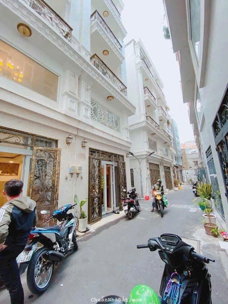 ❌4.5x10 -4LẦU - HẺM XE HƠI - GẦN MẶT TIỀN - NGAY KHU PHAN XÍCH LONG ❌4.5x10 -4LẦU - HẺM XE HƠI - GẦN MẶT TIỀN - NGAY KHU PHAN XÍCH LONG