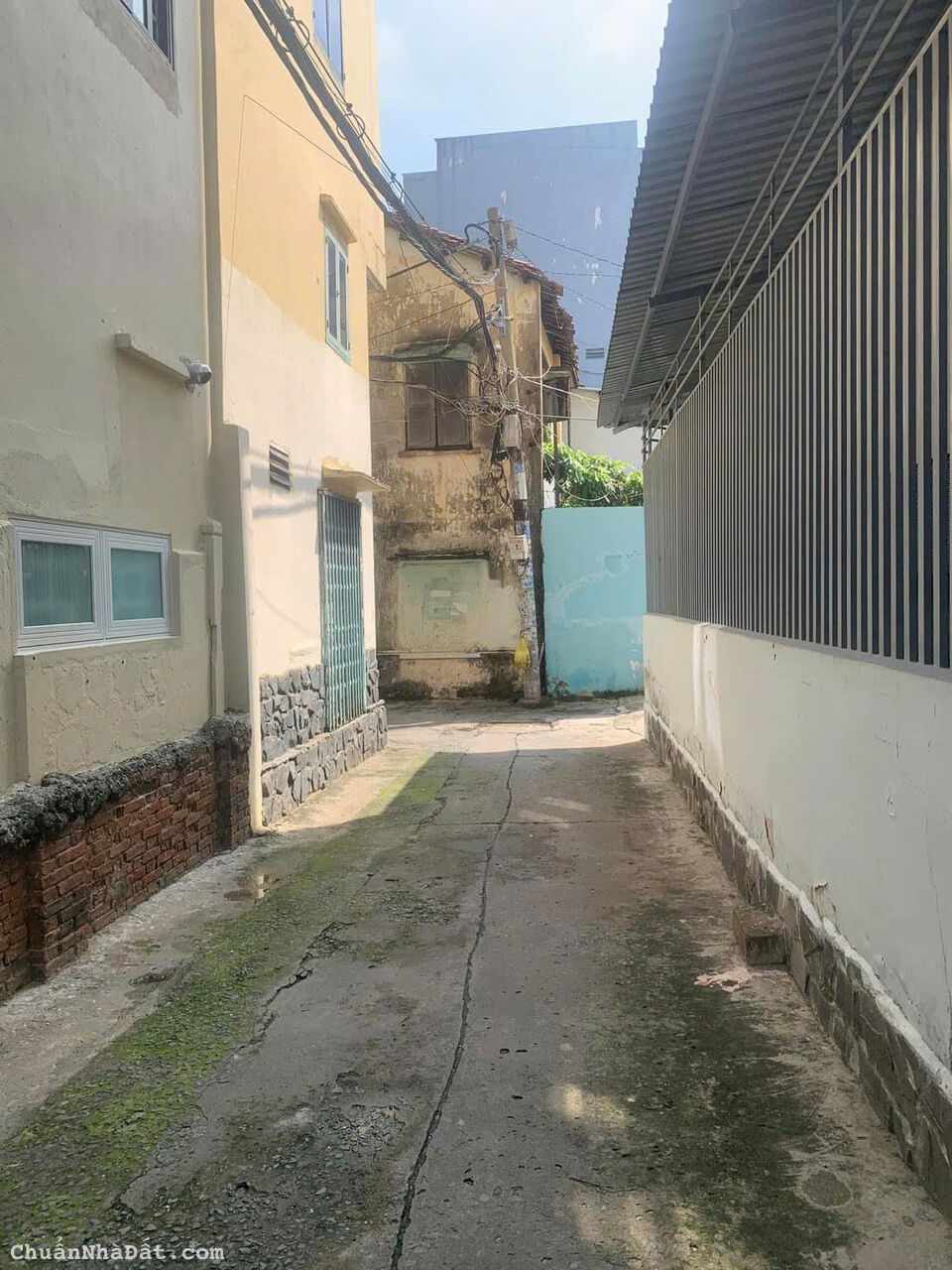 ❌ 4.4x12M(53M2) - 3 LẦU- HẺM 3 MÉT - GẦN MẶT TIỀN