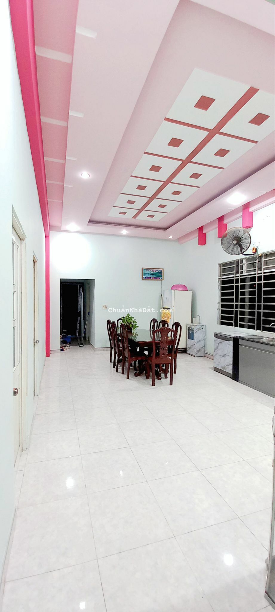 BÁN NHÀ CHÍNH CHỦ KHU ĐÔ THỊ GẦN KHU CÔNG NGHIỆP GIÁ 10 TỶ