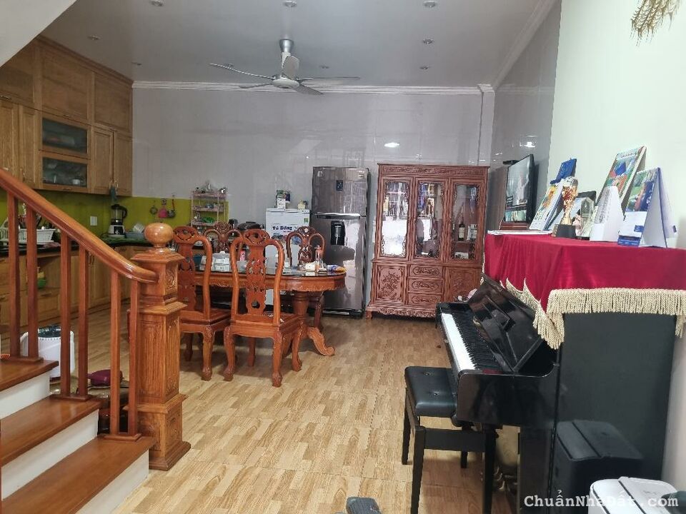 bán gấp tòa văn phòng văn phú hà đông 75m gíá 17.5 tỷ ô tô tránh ,kinh daonh