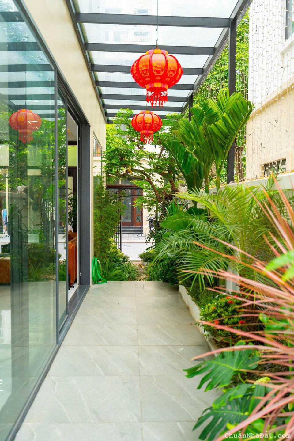 🔰🔰🔰 Mẫu nhà vườn Palm Villas vị trí giáp 10 toà chung cư Masterise Homes.  