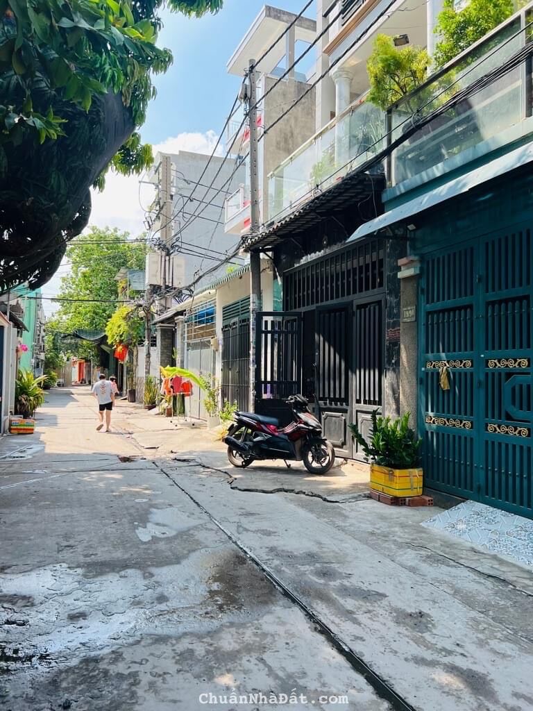 Cần bán gấp trả nợ nhà ở quận Bình Tân gần Aeon Tân Phú Cần bán gấp trả nợ nhà ở quận Bình Tân gần Aeon Tân Phú