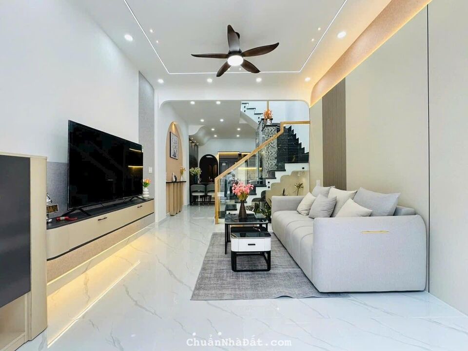 Cần bán gấp trả nợ nhà gần bên Emart giá hữu nghị