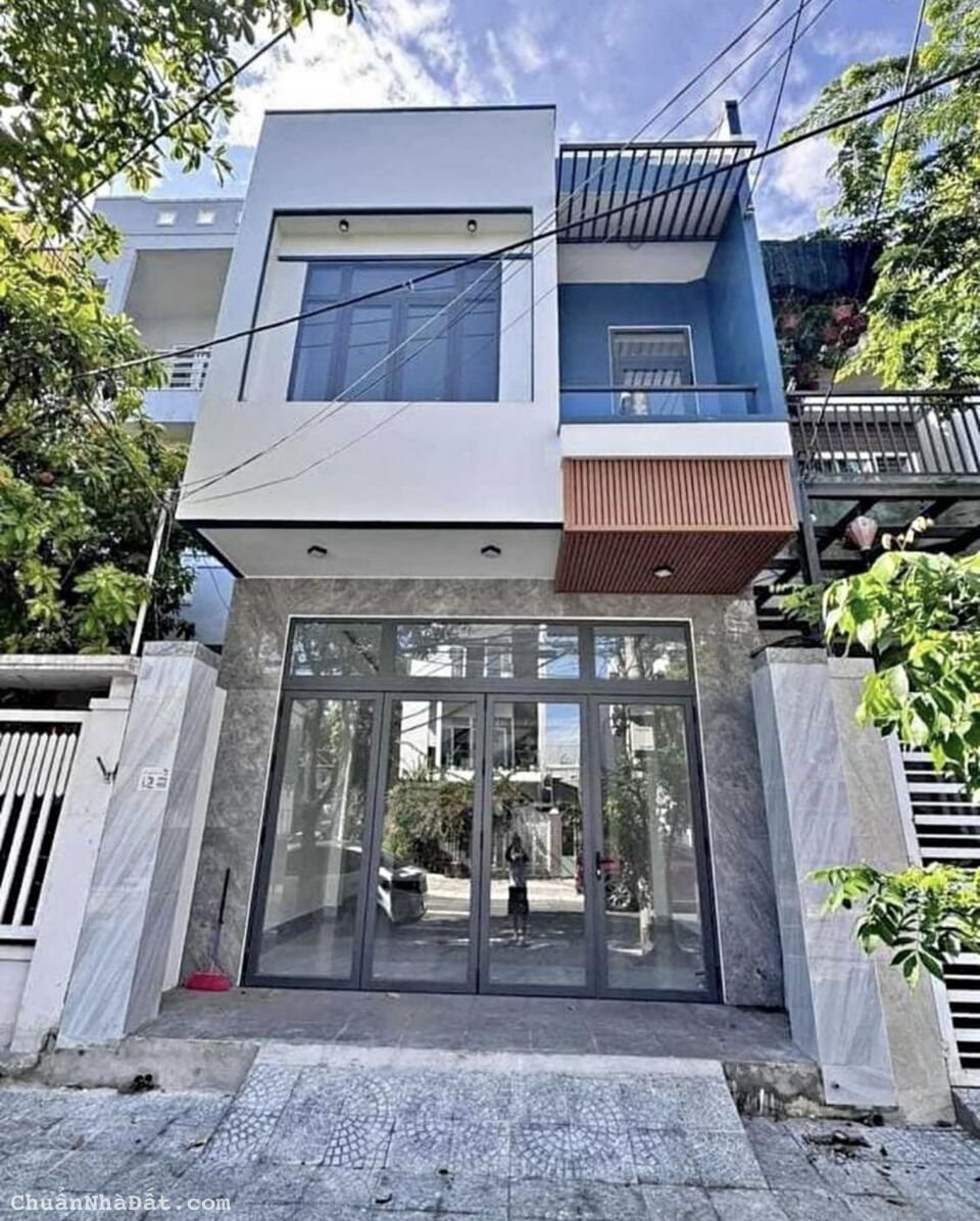 anh kí gửi nhà nằm ở mặt tiền đường huỳnh bá chánh 120m2 anh kí gửi nhà nằm ở mặt tiền đường huỳnh bá chánh 120m2