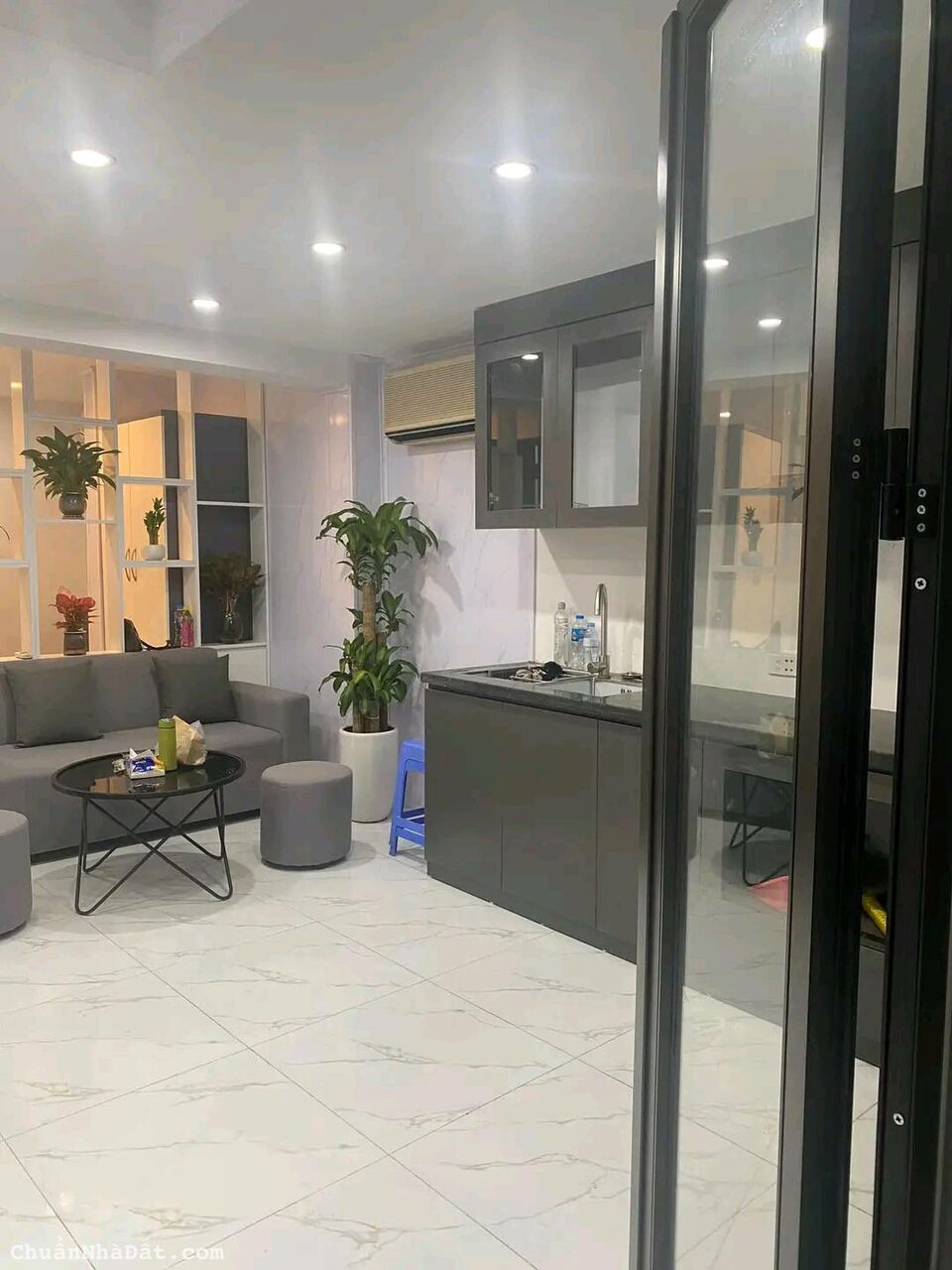 Bán nhà mặt phố cổ Mã Mây, Hoàn Kiếm, mặt tiền lý tưởng 5,2m, khách sạn, kinh doanh đa ngành