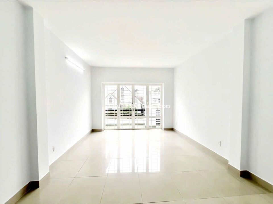 NHÀ SIÊU RẺ - MẶT TIỀN ĐS TÂN QUY 2 LẦU MỚI TOANG 