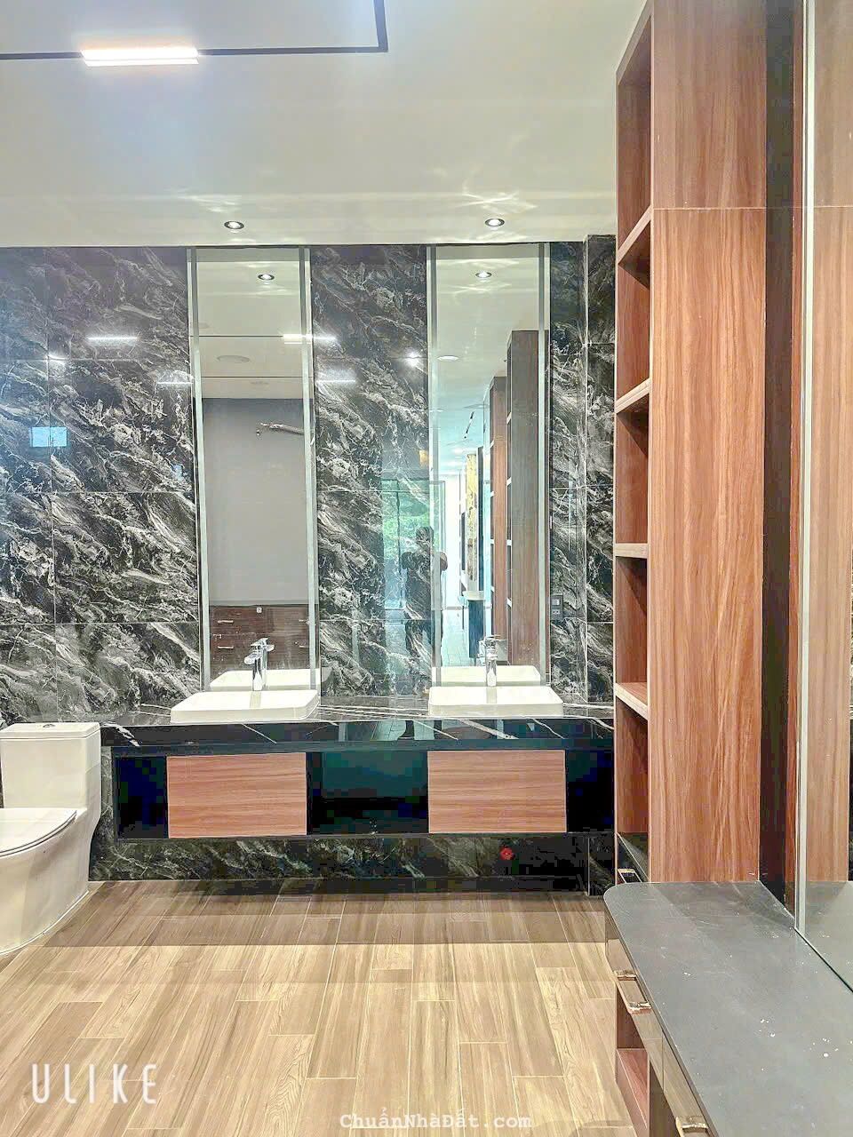 SIÊU PHẨM - NHÀ PHỐ D7 P. PHÚ MỸ Q7