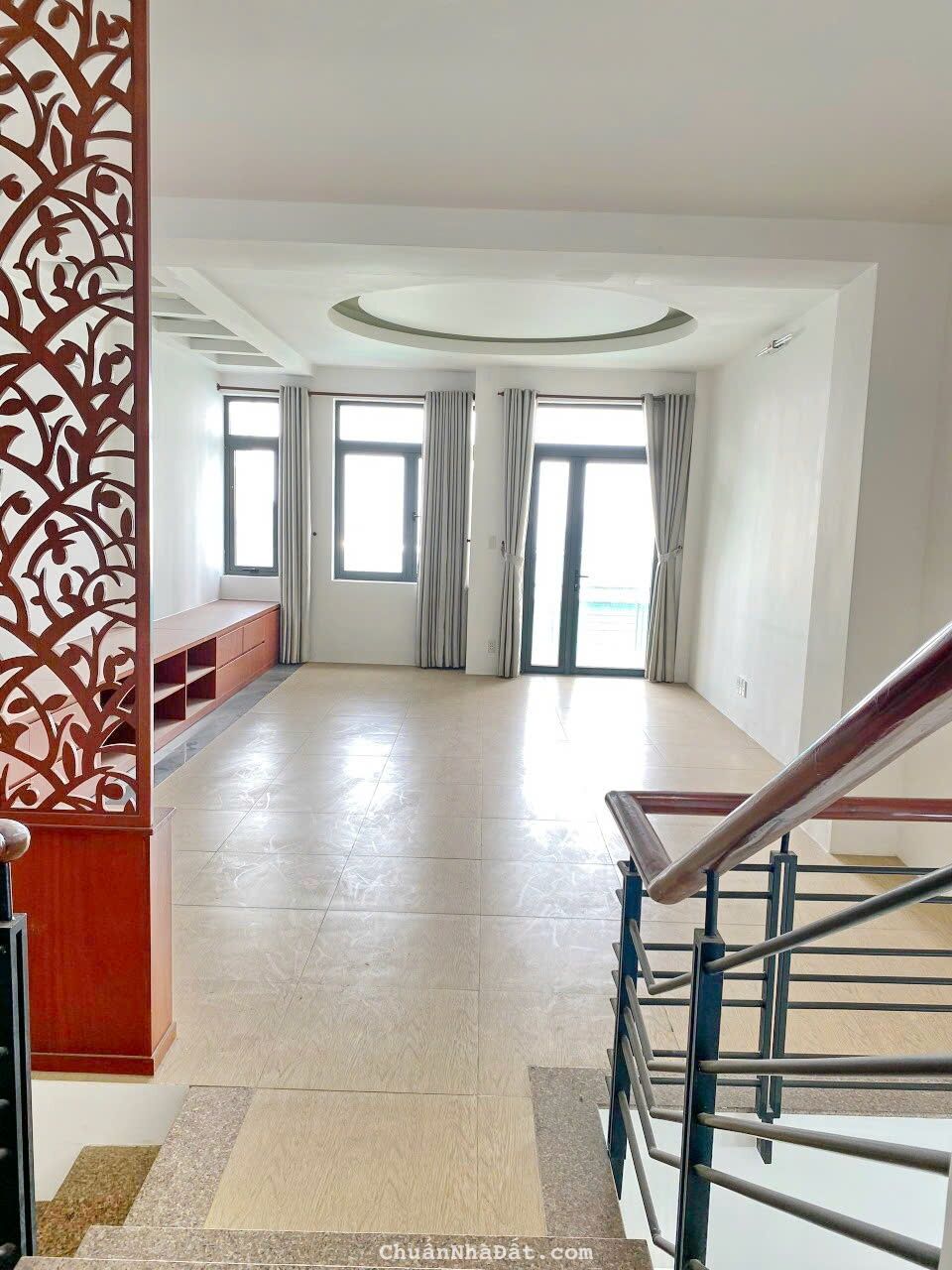 Bán nhà phố DTS 250m2 giá cực tốt Khu Công Ích, Phạm Hữu Lầu Q7