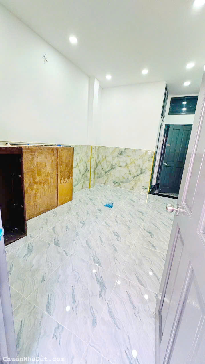 Hàng HOT - Bán nhanh nhà hẻm Trần Xuân Soạn Quận 7