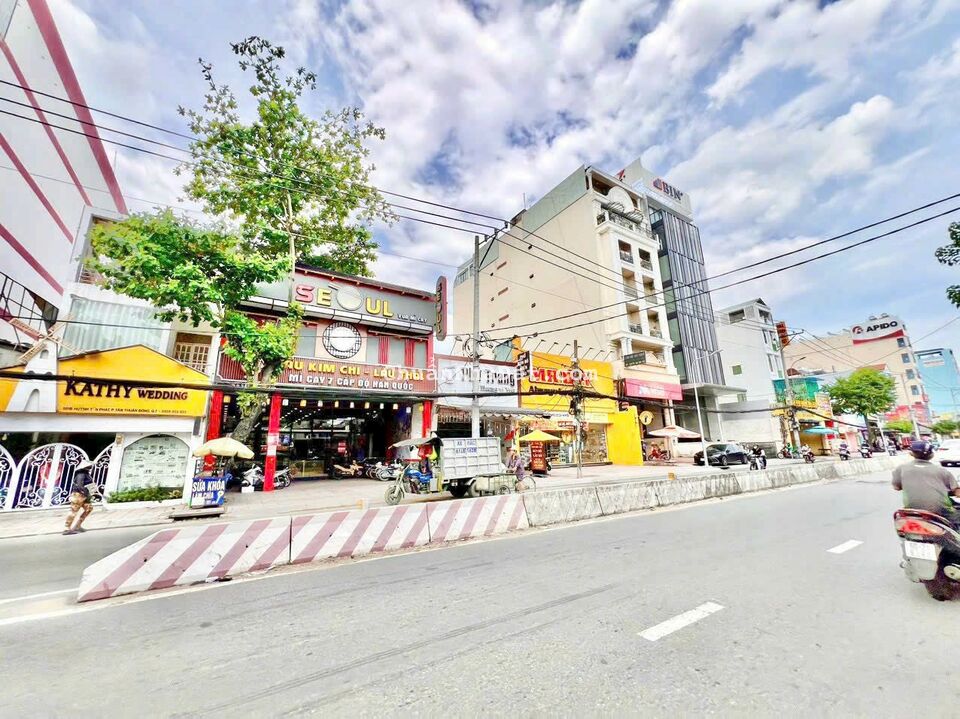 HOT - SIÊU MB HUỲNH TẤN PHÁT NGAY TRUNG TÂM Q7 HOT - SIÊU MB HUỲNH TẤN PHÁT NGAY TRUNG TÂM Q7