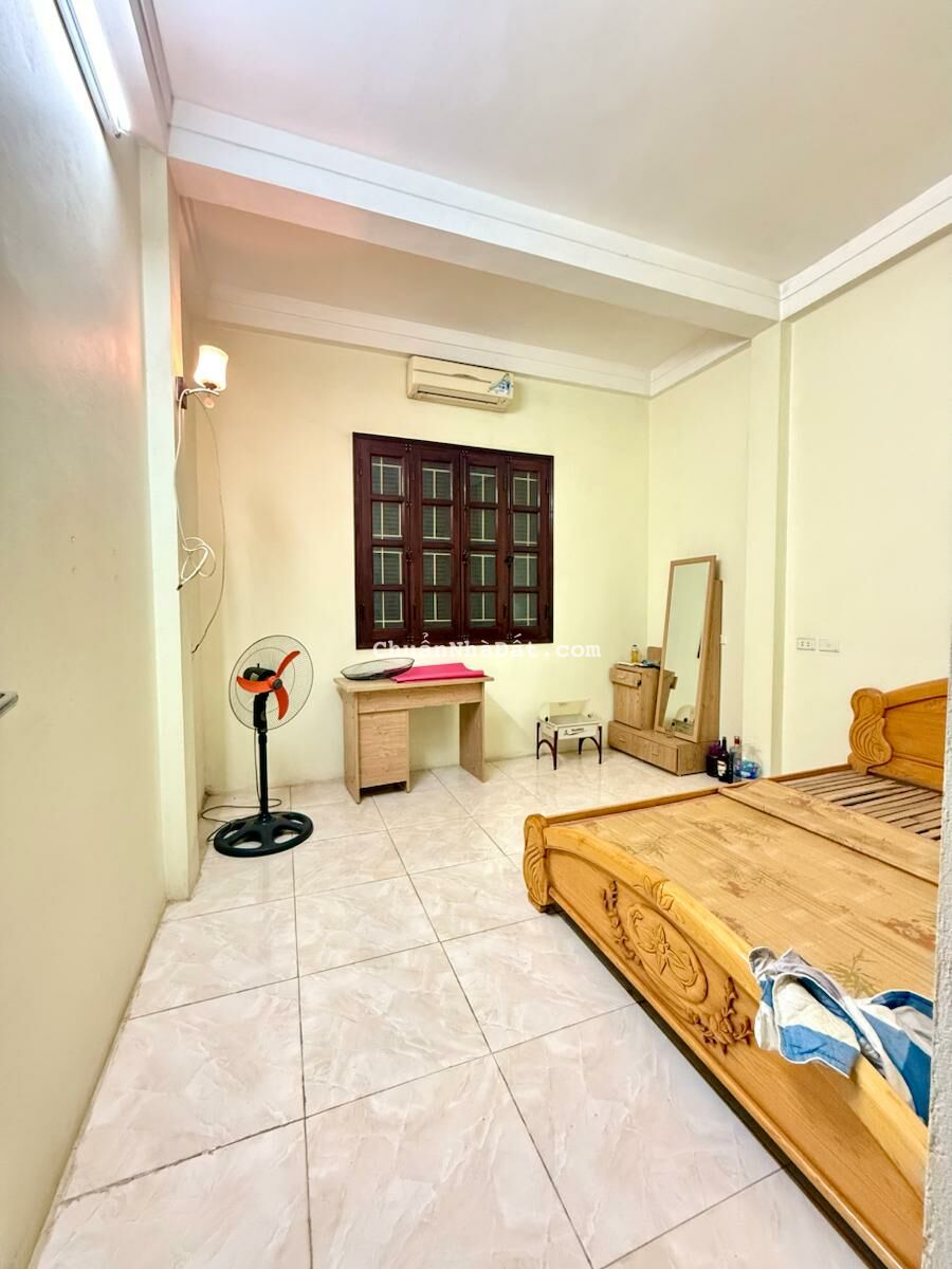 Mặt ngõ Chùa Bộc, kinh doanh, ngõ nông sát phố , nhà kiên cố 30m2 - 5 tầng