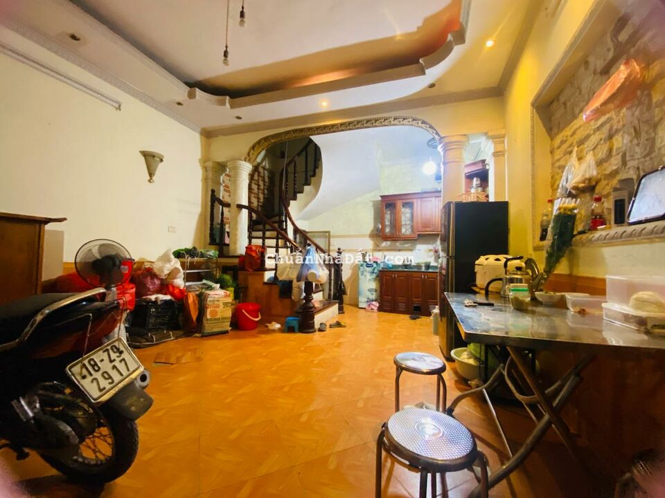 Vũ Trọng Phụng,gần ô tô, ngõ thoáng, nhà kiên cố , 34m2*5 tầng 