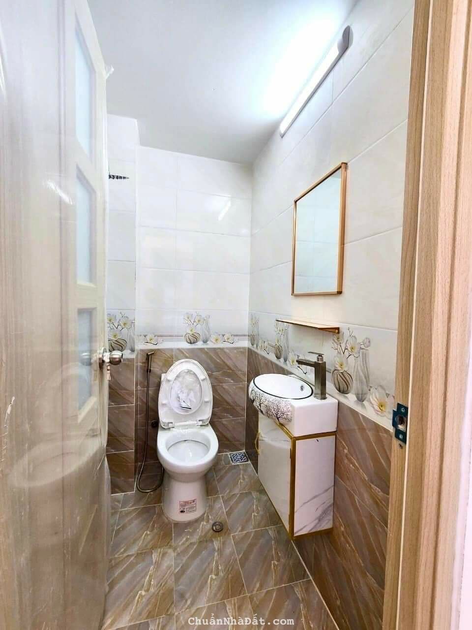 Chú 7 cần bán lại căn nhà đường Đinh Đức Thiện Bình Chánh. Chú 7 cần bán lại căn nhà đường Đinh Đức Thiện Bình Chánh.