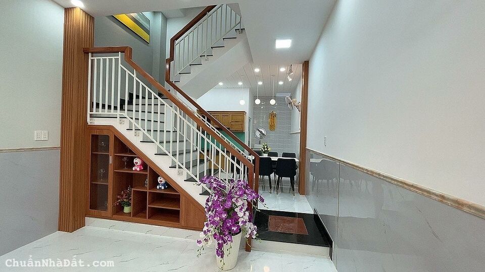 𝐕𝐨̛̉ 𝐧𝐨̛̣ 𝐜𝐚̂̀𝐧 𝐛𝐚́𝐧 𝐠𝐚̂́𝐩 𝐜𝐚̆𝐧 𝐠𝐚̂̀𝐧 𝐜𝐡𝐨̛̣ 𝐁𝐢̀𝐧𝐡 𝐂𝐡𝐚́𝐧𝐡.