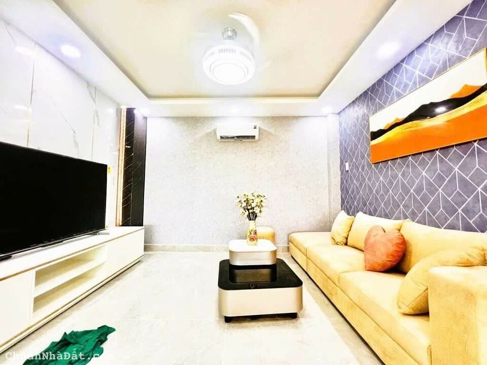 Nhà mới siêu rẻ tại ngay chợ Bình Chánh - SHR