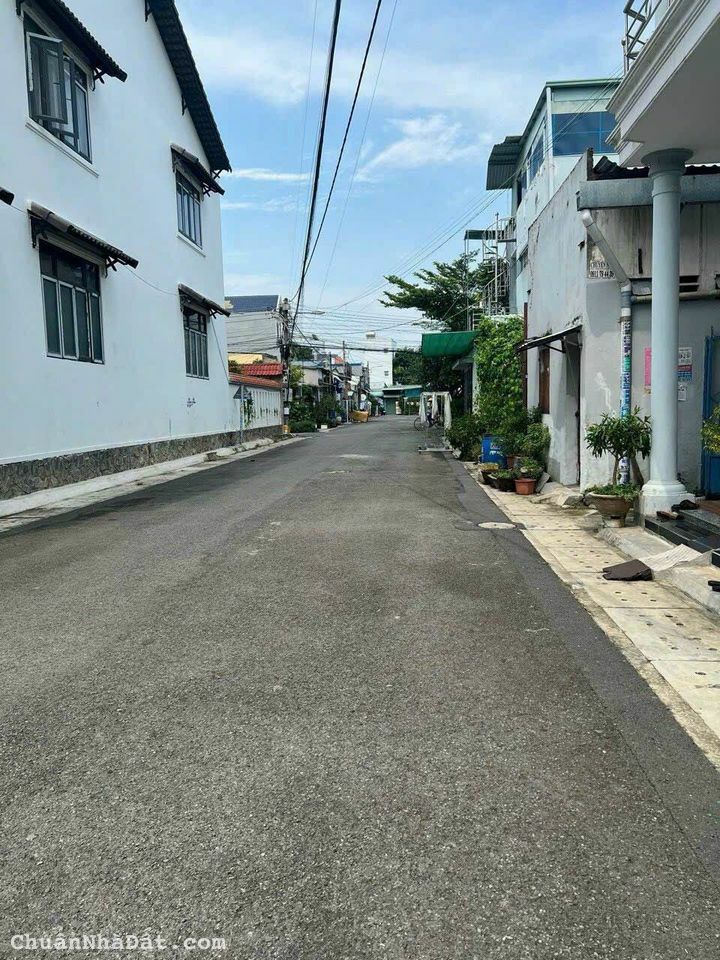 Dãy Trọ 8 Phòng ở Củ Chi. DT 181m2 full Thổ. Giá 520 Triệu. SHR