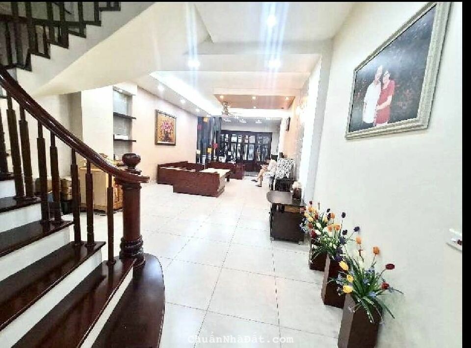 Bán nhà KĐT Đầm Trấu Hai Bà Trưng nhà siêu đẹp ngõ to gần phố KD 110M 5T MT 5m 18 tỷ LH 0865366599