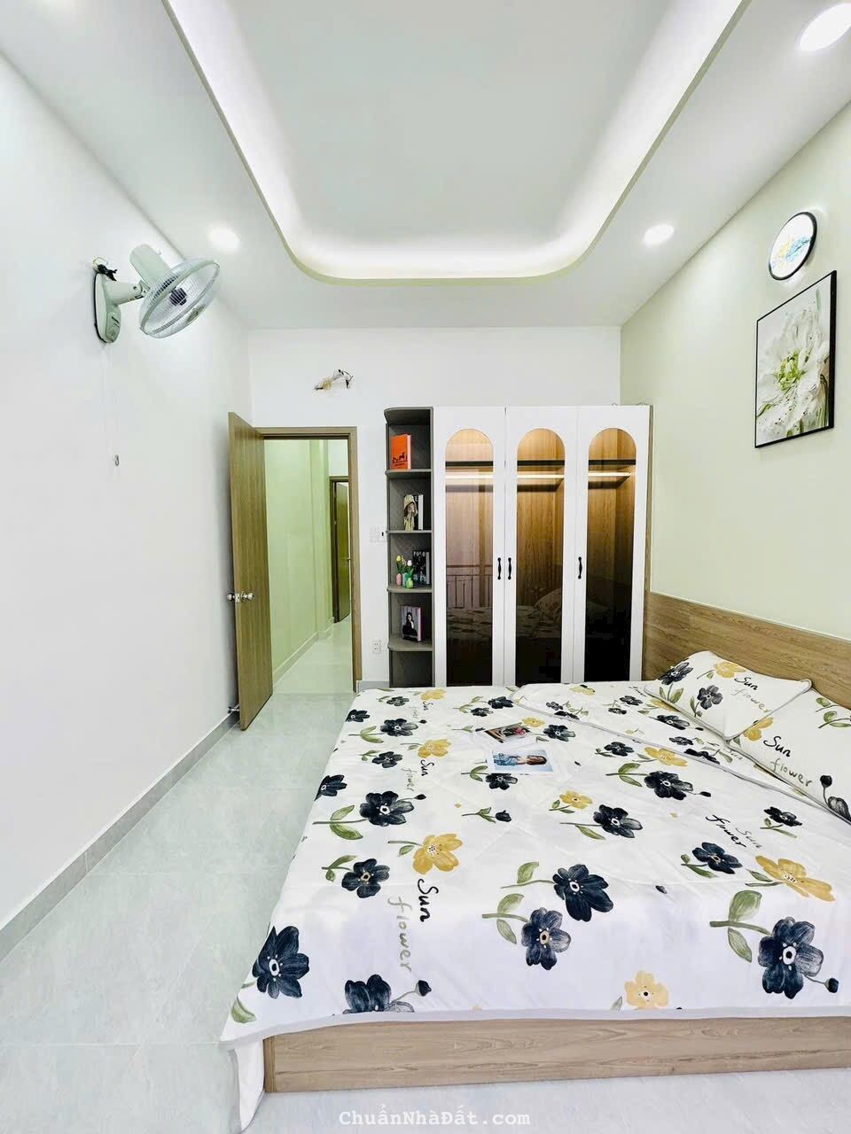 Nhà HXH Lý Thường Kiệt, P7, Tân Bình. DT 42m2, trệt - lầu. Giá 2 tỷ 050. Gần chợ Tân Bình