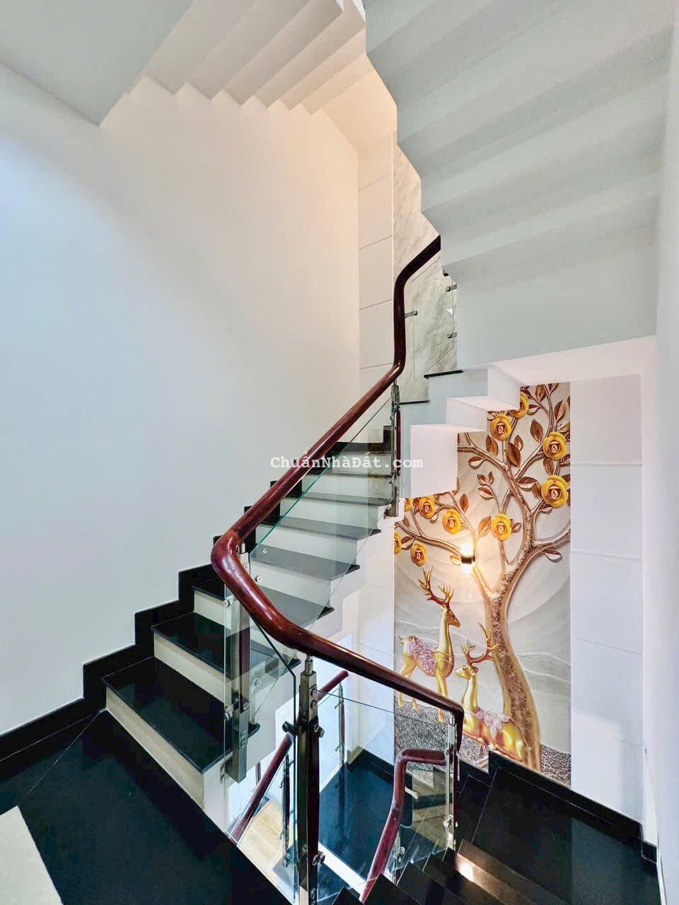 Siêu phẩm 78m2 Cộng Hòa, P. 4, Tân Bình. Giá 3 tỷ 280. Hẻm 6m, xây 1 trệt 3 lầu. Gần sân bay Siêu phẩm 78m2 Cộng Hòa, P. 4, Tân Bình. Giá 3 tỷ 280. Hẻm 6m, xây 1 trệt 3 lầu. Gần sân bay