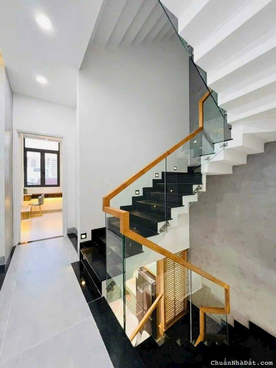 Nhà Phan Xích Long, P3, Bình Thạnh. DT 54m2, trệt - 3 lầu. Giá 2 tỷ 550. Gần Trường Mầm non Sơn Ca Nhà Phan Xích Long, P3, Bình Thạnh. DT 54m2, trệt - 3 lầu. Giá 2 tỷ 550. Gần Trường Mầm non Sơn Ca