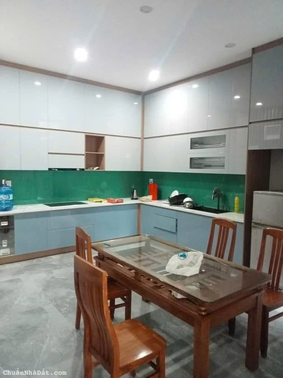 CHO THUÊ NHÀ NGUYÊN CĂN MT HAI BÀ TRƯNG - 30TR - LH 0939 81 3696 CHO THUÊ NHÀ NGUYÊN CĂN MT HAI BÀ TRƯNG - 30TR - LH 0939 81 3696