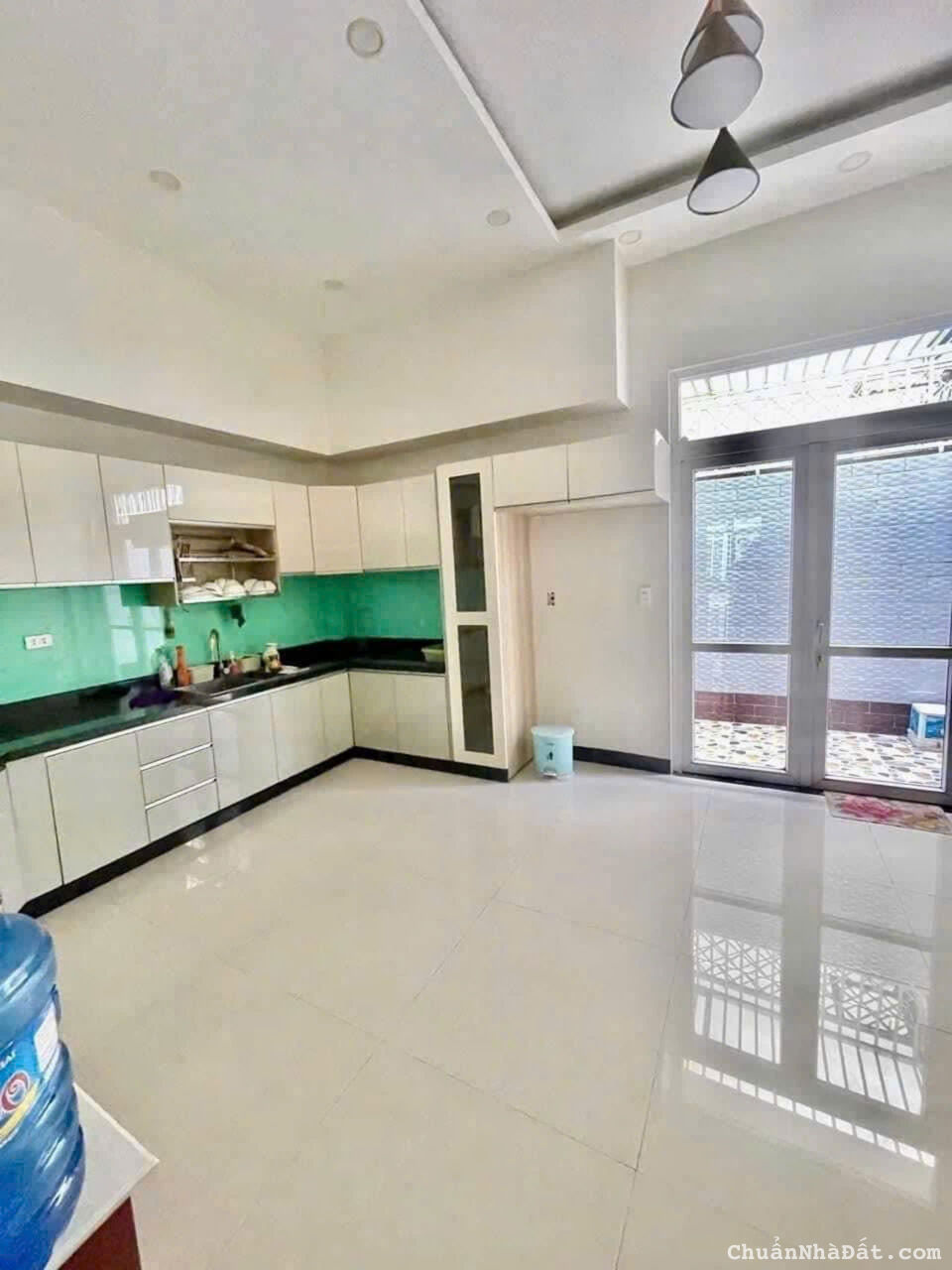 CHO THUÊ NGUYÊN CĂN SHOPHOUSE SIMONA – GIÁ 15TR – LH 0939 81 3696 CHO THUÊ NGUYÊN CĂN SHOPHOUSE SIMONA – GIÁ 15TR – LH 0939 81 3696