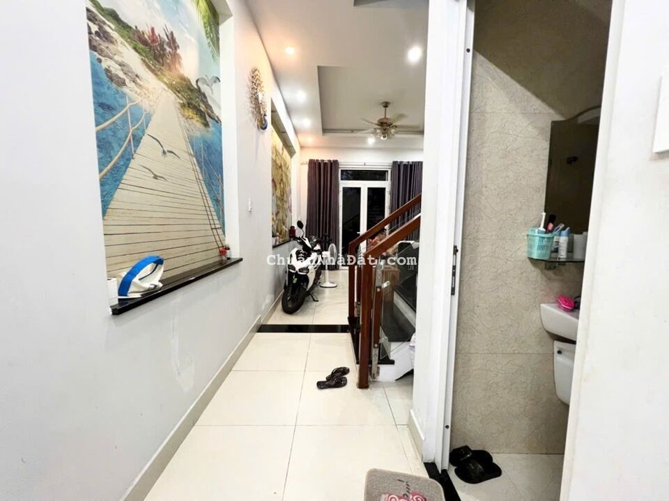 Bán nhà Riêng 4 Tầng, HXH Ngủ Trong Nhà, Ngay EMART, P.12 GV 47M2, Sổ Đẹp A4. Chỉ 5.8 Tỷ., ,