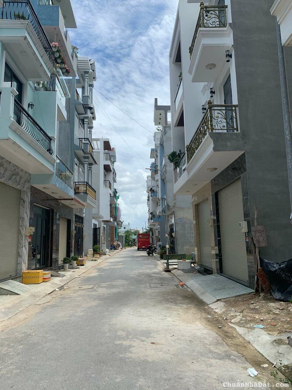 Bán Nhà Bình Tân. Cực Phẩm Siêu Hiếm HXH Tránh. Gần 30m² 4 Tầng Giá Chỉ Nhỉnh Nhẹ 2 Tỷ TL 