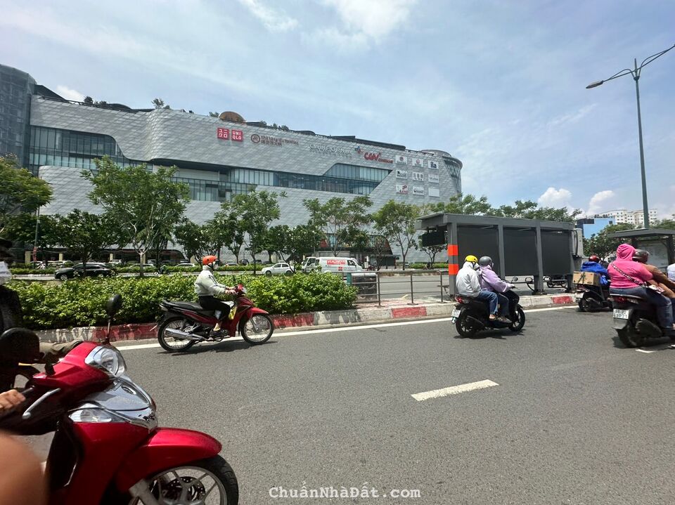 Cần bán lô đất lớn 300m2, ngay sau lưng gigamall, vị trí cực kỳ đắt địa,nhiều tiện ích, ven sông S Cần bán lô đất lớn 300m2, ngay sau lưng gigamall, vị trí cực kỳ đắt địa,nhiều tiện ích, ven sông S