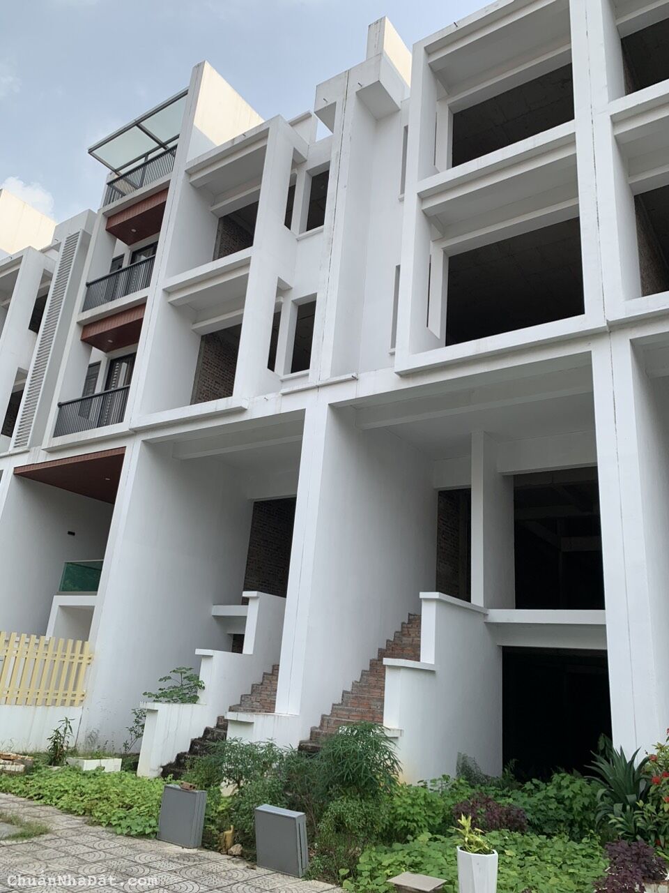 Cơ Hội Sở Hữu Nhà Đất 5 Tầng Gia Cẩm Việt Trì Chỉ Với 5 Tỷ