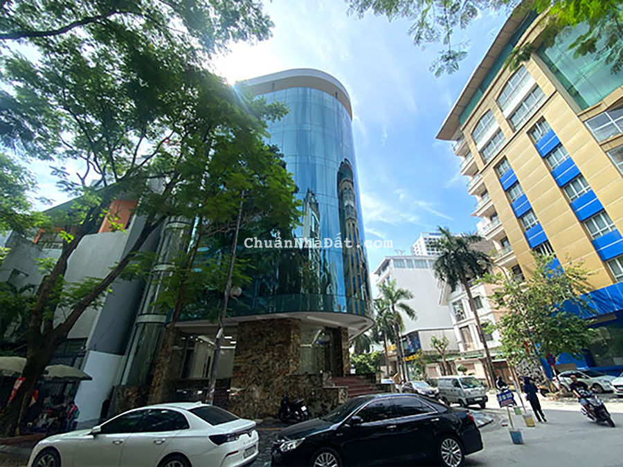 Bán Tòa Văn Phòng VIP 8 Tầng MP Dịch Vọng Hậu. Vị Trí Lô Góc. DT 297m2.Gía 215TY