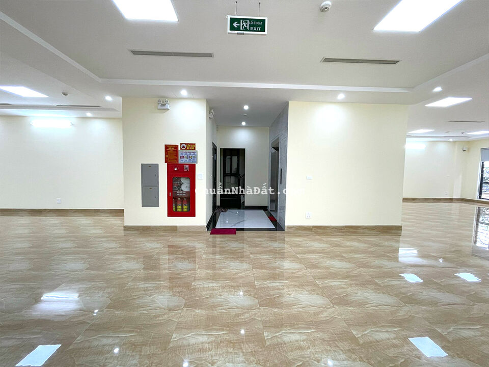 Bán Tòa VP 8 Tầng 2 Mặt Phố Quang Trung – Lý Thường Kiệt. Vị Trí Đắc Địa .DT 216m2.Giá 105 TỶ